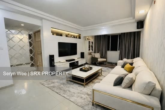 Blk 305 Tampines Street 32 (Tampines), HDB 5 Rooms #556440421